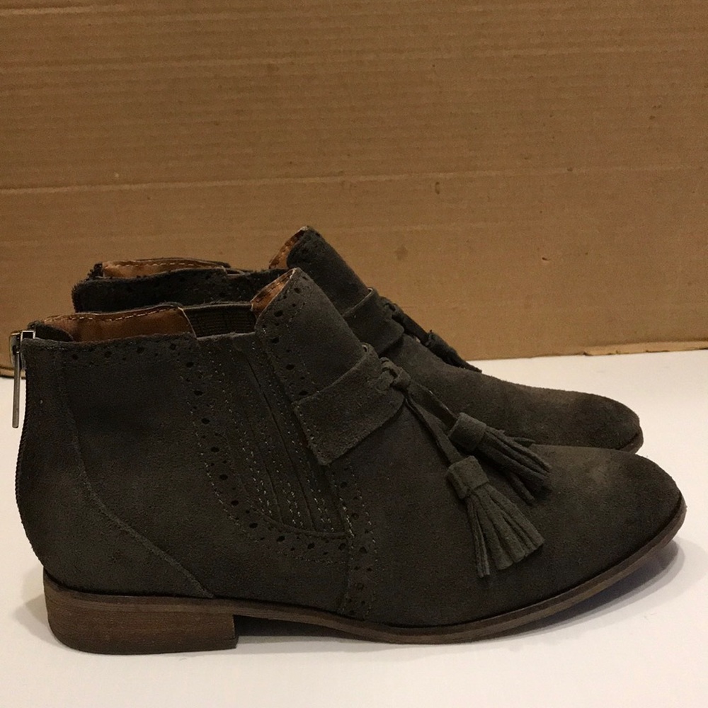 DV Ankle Boots